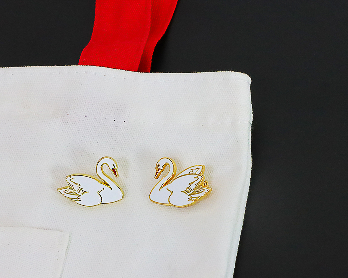 天鵝創(chuàng)意徽章