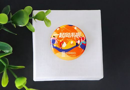 一起向未來(lái)金屬徽章定制