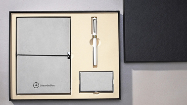 為什么大型企業(yè)都會選擇個性禮品定制？