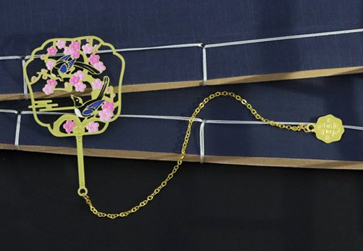喜鵲登枝金屬書(shū)簽定制