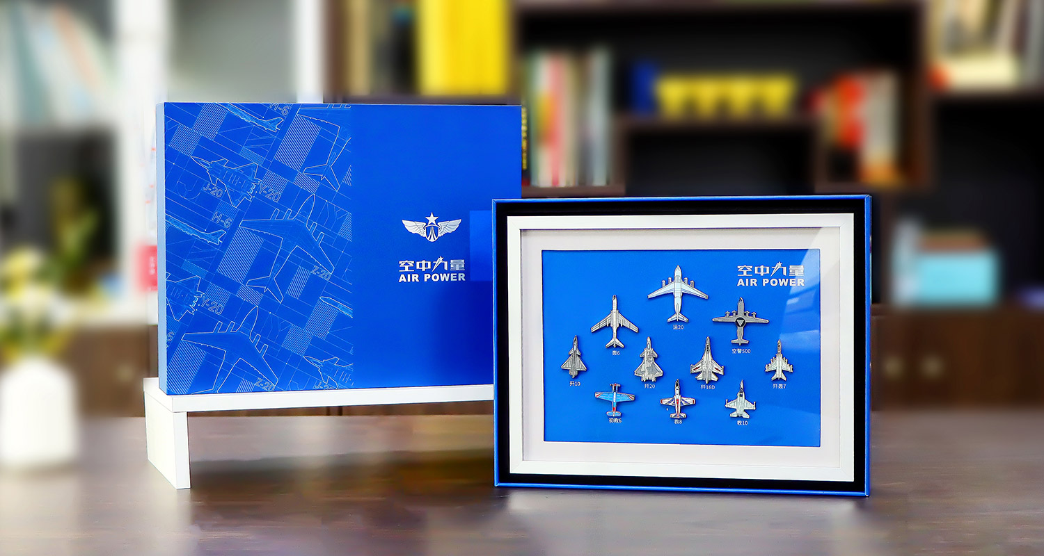 空中力量徽章紀(jì)念相框詳情頁_09.jpg
